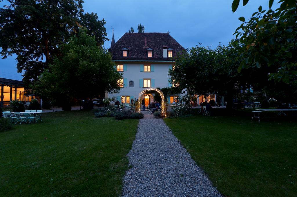 Schloss Ueberstorf - Tafeln, Tagen, Traeumen Exterior photo
